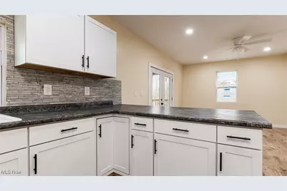 1329 Stone Street, Zanesville, OH 43701 - Photo 14