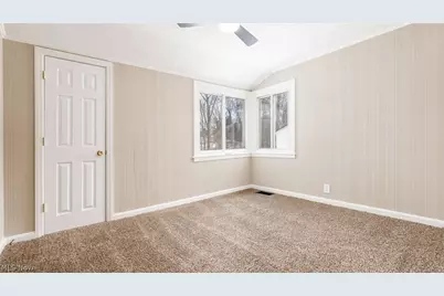 10050 Norwich Drive, Norwich, OH 43767 - Photo 20