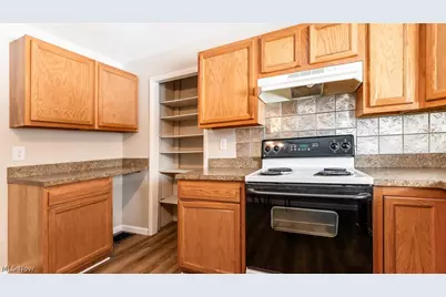 10050 Norwich Drive, Norwich, OH 43767 - Photo 12