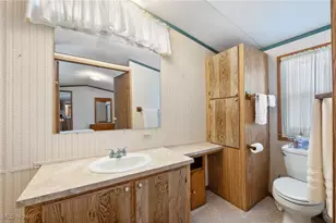13009 Kevin Ln, Chardon, OH 44024 - Photo 16