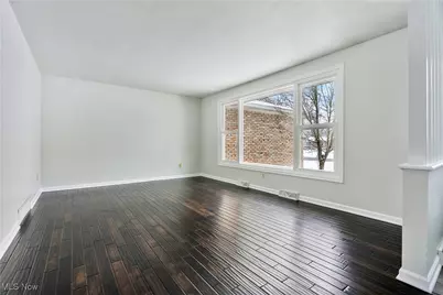 5125 Glenoak Drive NE, Louisville, OH 44641 - Photo 4
