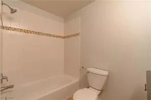 5125 Glenoak Dr NE, Louisville, OH 44641 - Photo 22