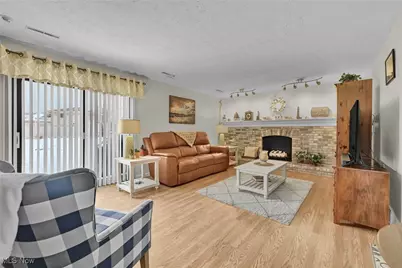 67 Wellsley Place, Brunswick, OH 44212 - Photo 4