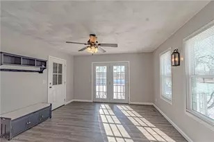 155 Sterling St, Creston, OH 44217 - Photo 8