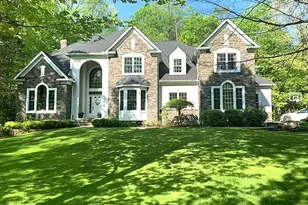 12430 Willshire Ln, Chardon, OH 44024 - Photo 2