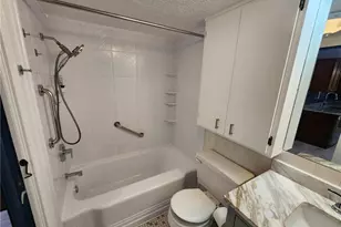 6960 Carriage Hill Dr, Brecksville, OH 44141 - Photo 16