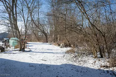1021 Wertz Avenue NW, Canton, OH 44708 - Photo 20