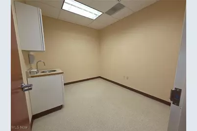 302 W Main Street, St Clairsville, OH 43950 - Photo 10