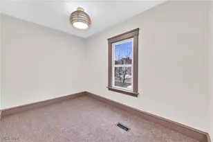 3887 W 21st St, Loveland, OH 44109 - Photo 8