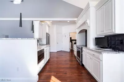 4300 Westford Place #12B, Canfield, OH 44406 - Photo 14