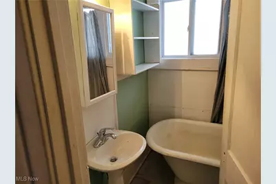 1263 W Waterloo Road, Akron, OH 44314 - Photo 12