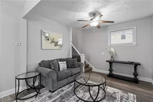 1133 Bellows St, Akron, OH 44301 - Photo 6