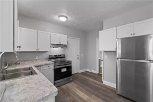 1133 Bellows St, Akron, OH 44301 - Photo 14