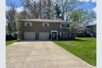 3467 Briardale Drive, Massillon, OH 44646 - Photo 2