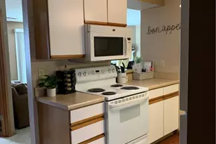 6231 Hidden Creek Dr, Lorain, OH 44053 - Photo 8