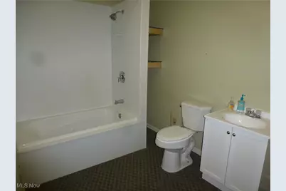 48260 National Road, St Clairsville, OH 43950 - Photo 8