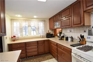 63 Clifton Dr, Boardman, OH 44512 - Photo 8