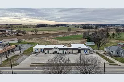 504 Dover Road NE, Sugarcreek, OH 44681 - Photo 2