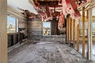 2910 Caroline Ave, Lorain, OH 44055 - Photo 22