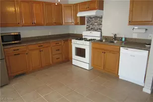 5930 Lake Road W, Ashtabula, OH 44004 - Photo 4