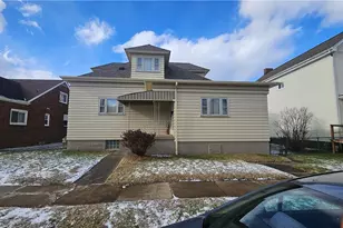 204 Grandview Ave, Tiltonsville, OH 43963 - Photo 6