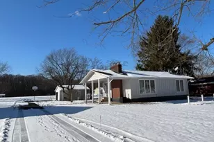 2747 Barclay Messerly Rd, Worthington, OH 44470 - Photo 4