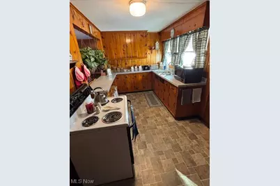 2747 Barclay Messerly Road, Worthington, OH 44470 - Photo 26