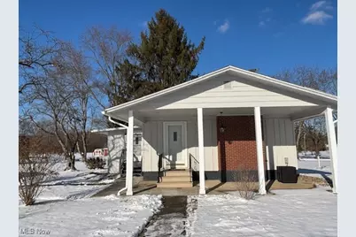 2747 Barclay Messerly Road, Worthington, OH 44470 - Photo 8