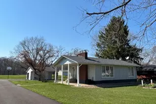 2747 Barclay Messerly Rd, Worthington, OH 44470 - Photo 2