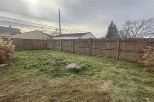 15522 Turney Rd, Maple Heights, OH 44137 - Photo 22