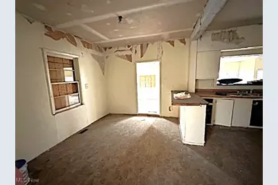 725 E Vine Street, Lima, OH 45804 - Photo 2