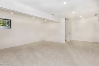 29549 N Hilltop Road, Orange, OH 44022 - Photo 48