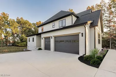 29549 N Hilltop Road, Orange, OH 44022 - Photo 2