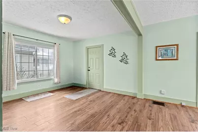 1368 Vane Avenue, Akron, OH 44310 - Photo 2
