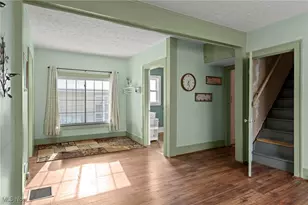 1368 Vane Ave, Akron, OH 44310 - Photo 18