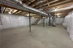 1275 S Meridian Rd, Youngstown, OH 44511 - Photo 16