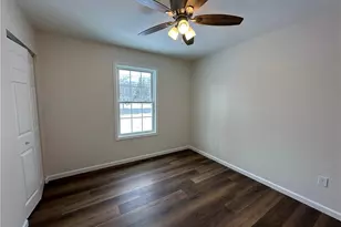 1275 S Meridian Rd, Youngstown, OH 44511 - Photo 8