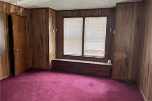 329 S Market St, Amsterdam, OH 43903 - Photo 4