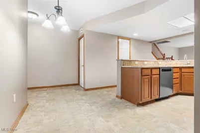 135 Sand Court, Fairlawn, OH 44333 - Photo 12