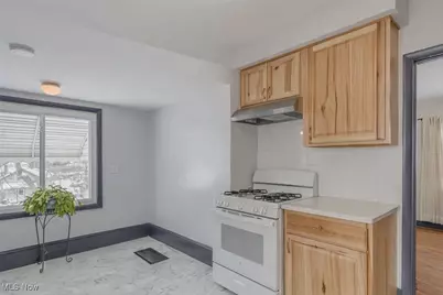 140 Fairview Avenue, Wadsworth, OH 44281 - Photo 12