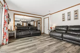 6301 Palmer Dr NW, Canton, OH 44718 - Photo 10