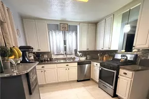 1031 Gary Ct, Wickliffe, OH 44092 - Photo 6