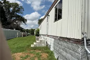 201 Pear St, Bethesda, OH 43719 - Photo 12