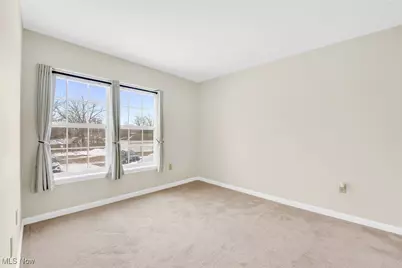 23002 Chandlers Lane #223, Olmsted Falls, OH 44138 - Photo 20