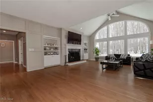 8600 Tamarack Trail, Chagrin Falls, OH 44023 - Photo 10