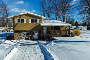 3532 Gary Dr, Mogadore, OH 44260 - Photo 2