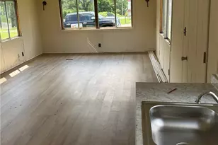 201 Pear St, Bethesda, OH 43719 - Photo 2