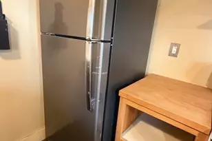 208 N Clay Street -B, Millersburg, OH 44654 - Photo 8