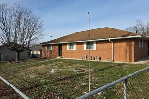 1307 Cobo Ln, Cambridge, OH 43725 - Photo 2