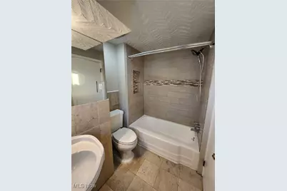 2452 Bromley Road, University Heights, OH 44118 - Photo 20